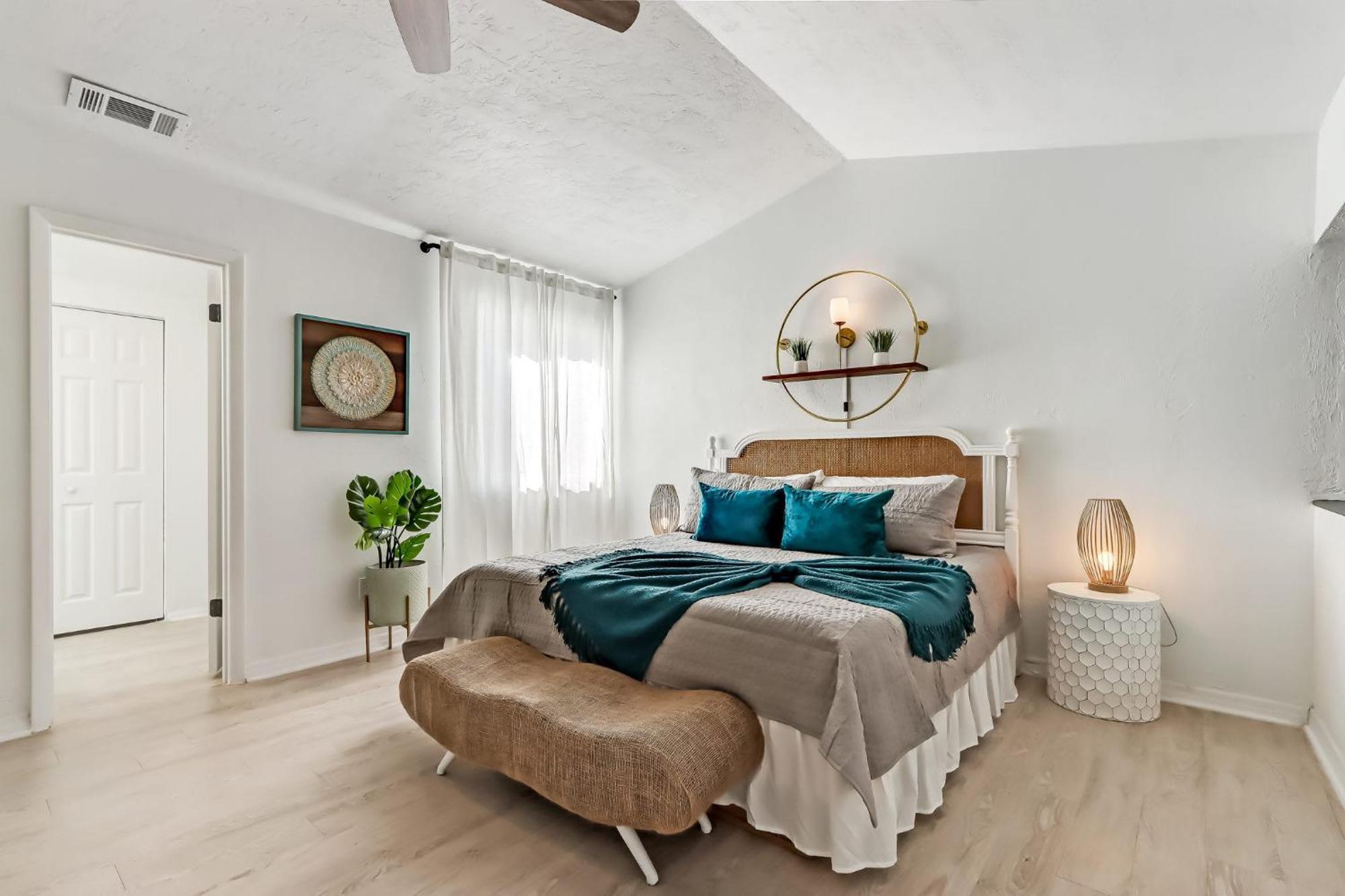 Classy Bohemian Cabana- Close To Holiday home St. Augustine