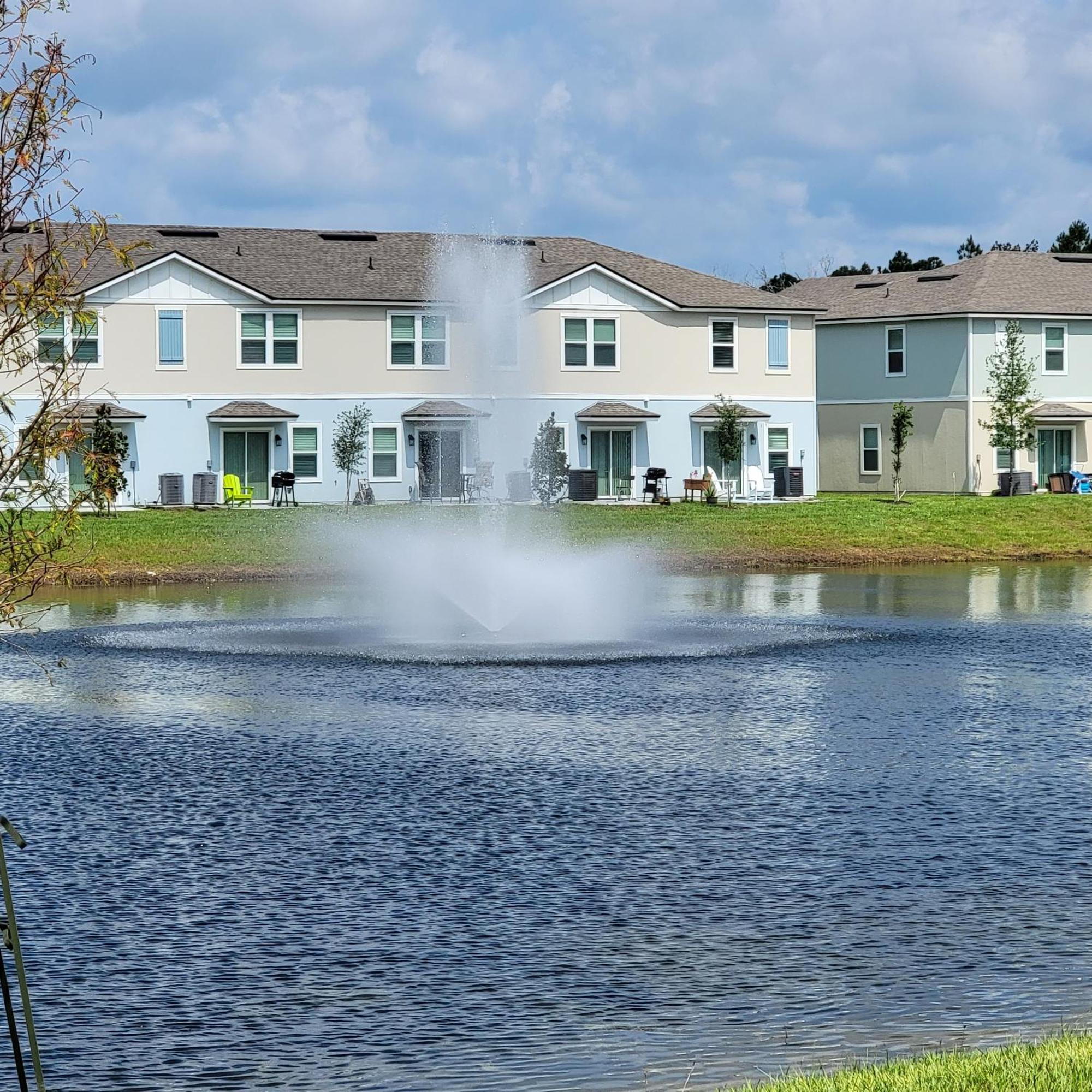 Tranquil Escape Bdr Townhome Close To Beach Game *