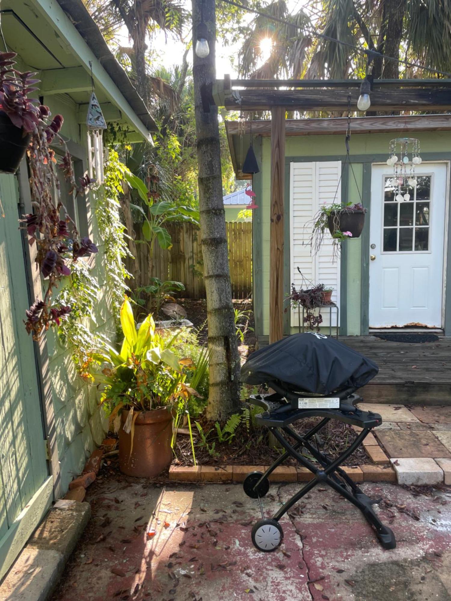 3br/3ba Charming Key West Style In Downtown Holiday home *