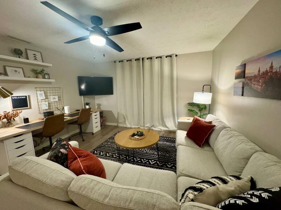 Cozy Near Everything! Apartment *
