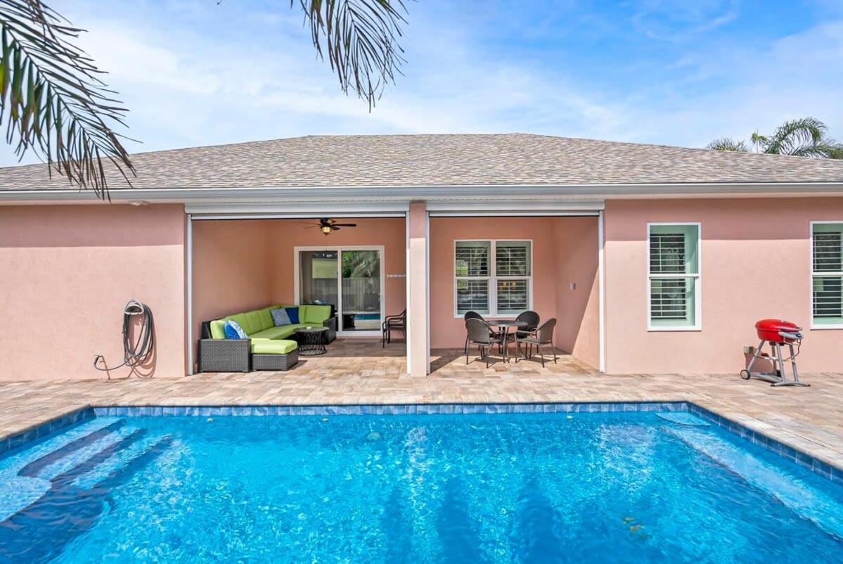 Steps To Sparkling Pool 5 Bdrm Near Dt