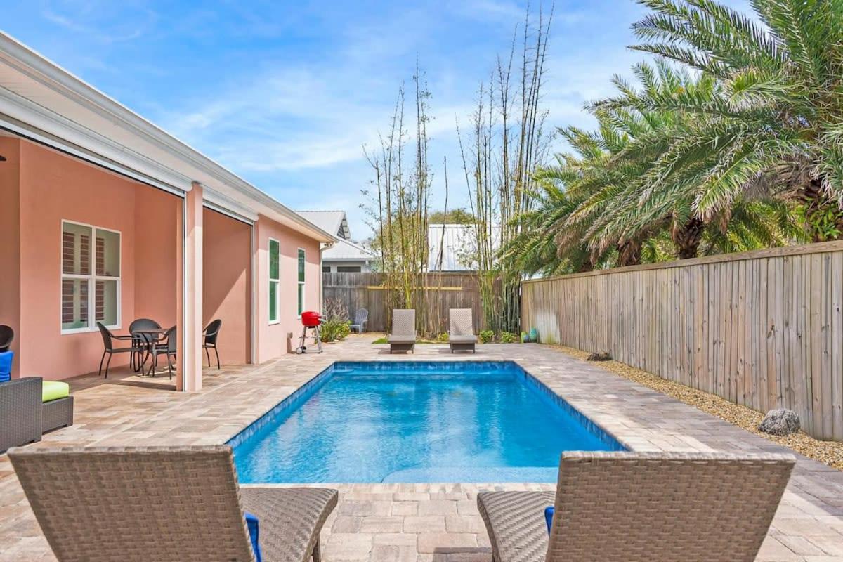 Holiday home Steps To Sparkling Pool 5 Bdrm Near Dt *