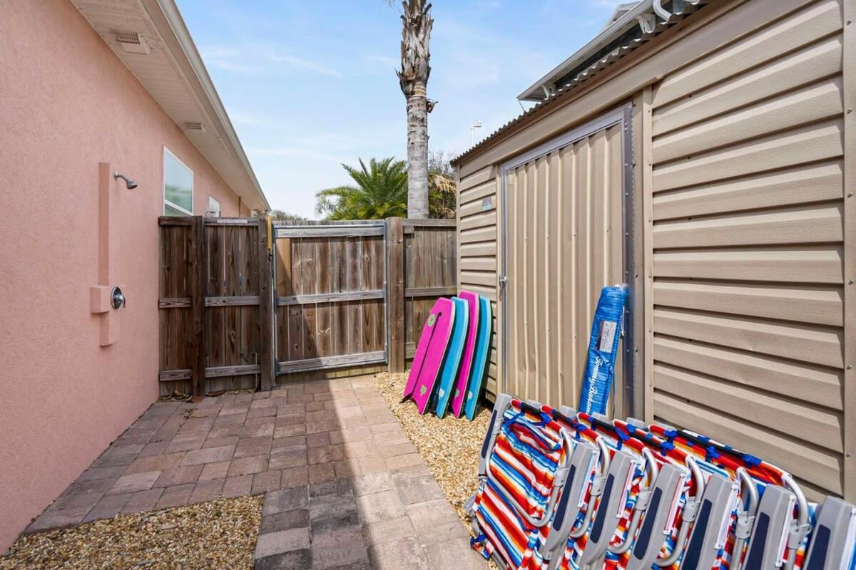 Steps To Sparkling Pool 5 Bdrm Near Dt Holiday home *