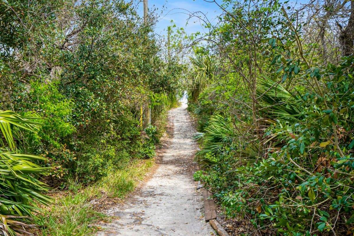 Holiday home Steps To Sparkling Pool 5 Bdrm Near Dt