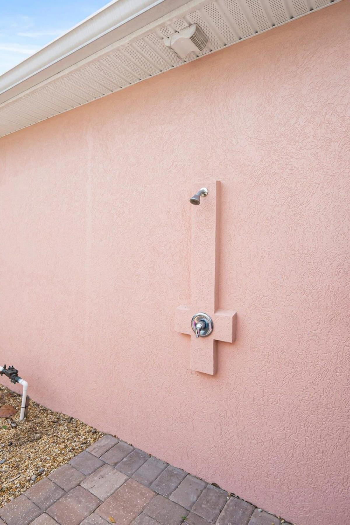 Steps To Sparkling Pool 5 Bdrm Near Dt Holiday home *