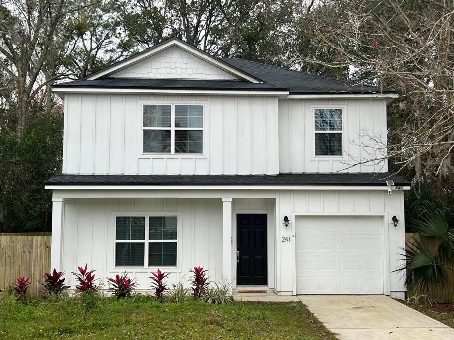 The August - 3br 2.5ba Open Concept 1.4 Mi To Town Holiday home St. Augustine
