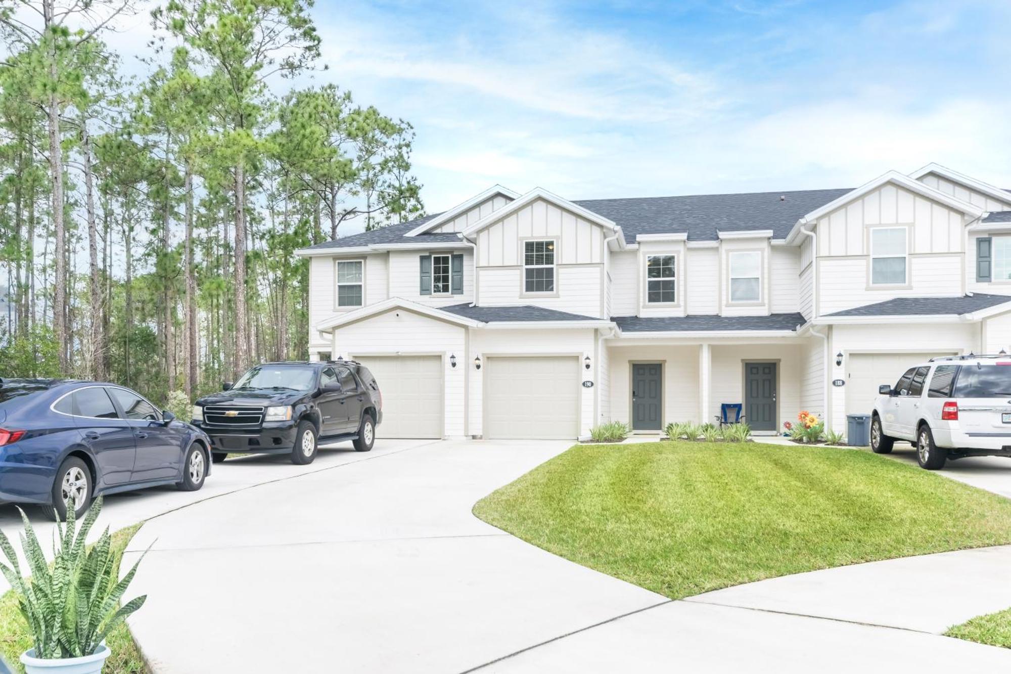 Cozy 3br Townhouse, 15 Mins To Downtown *