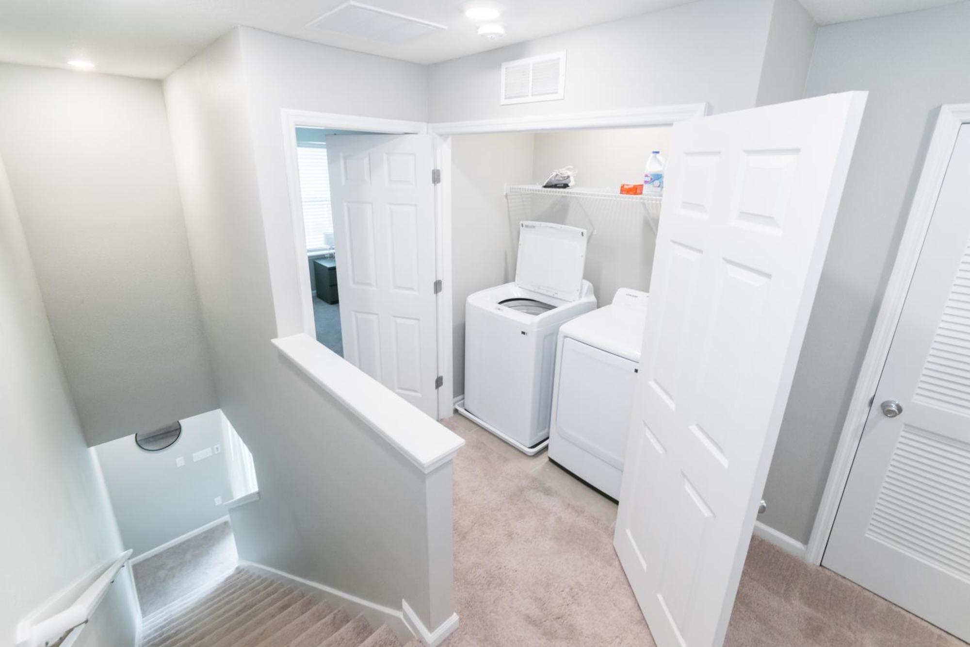 Cozy 3br Townhouse, 15 Mins To Downtown Holiday home *