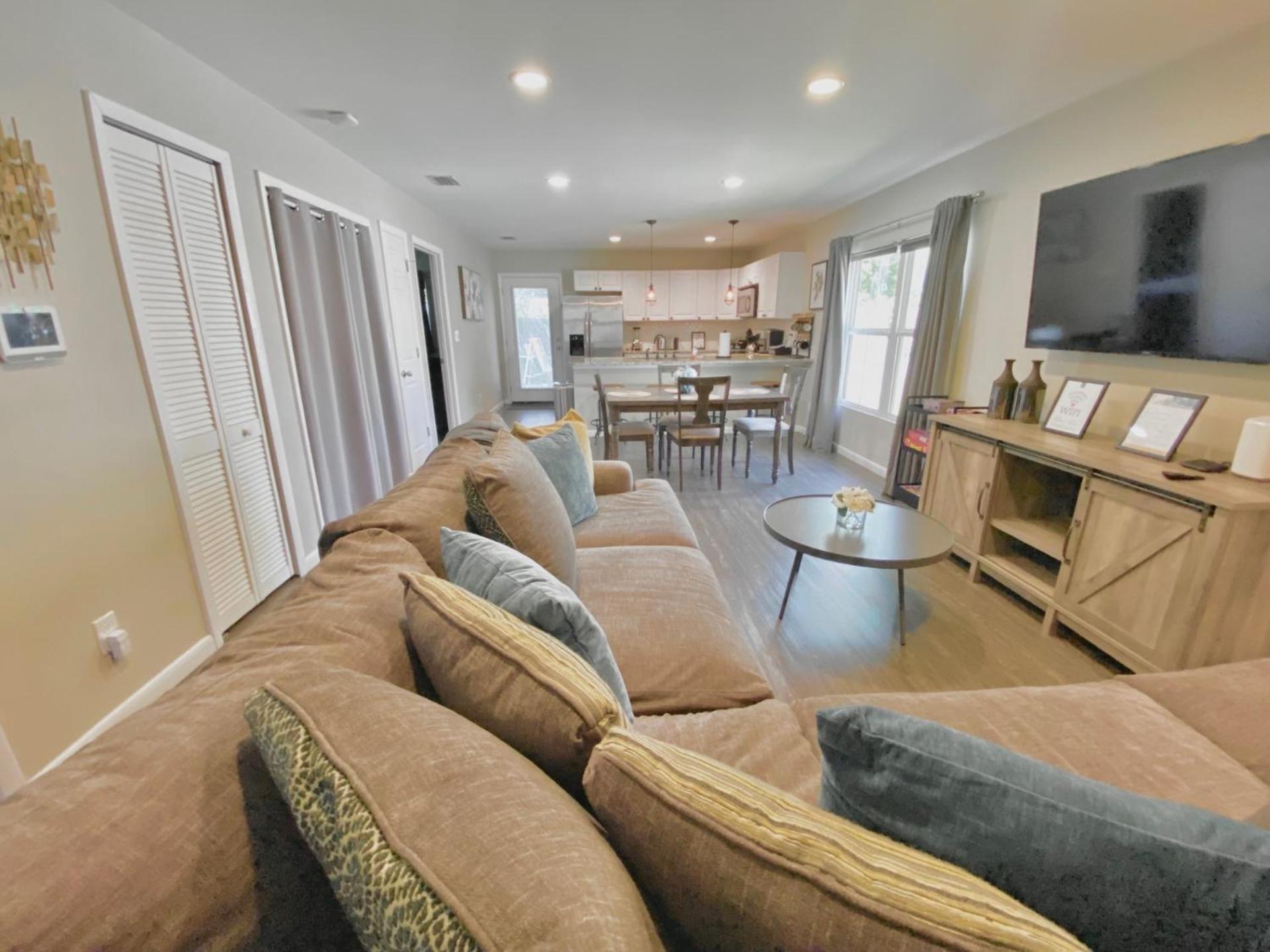 San Sebastian's Hideaway: Modern Group Getaway Near And Downtown * St. Augustine
