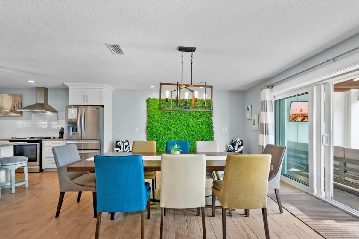 Paradise Punch Beachside Duplex Holiday home *