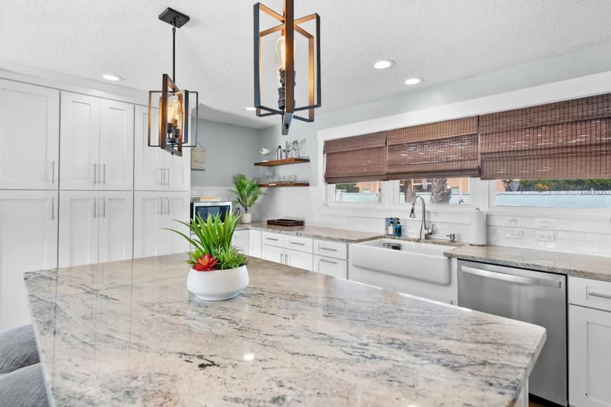 Paradise Punch Beachside Duplex *