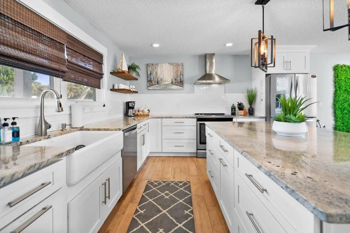 Paradise Punch Beachside Duplex Holiday home