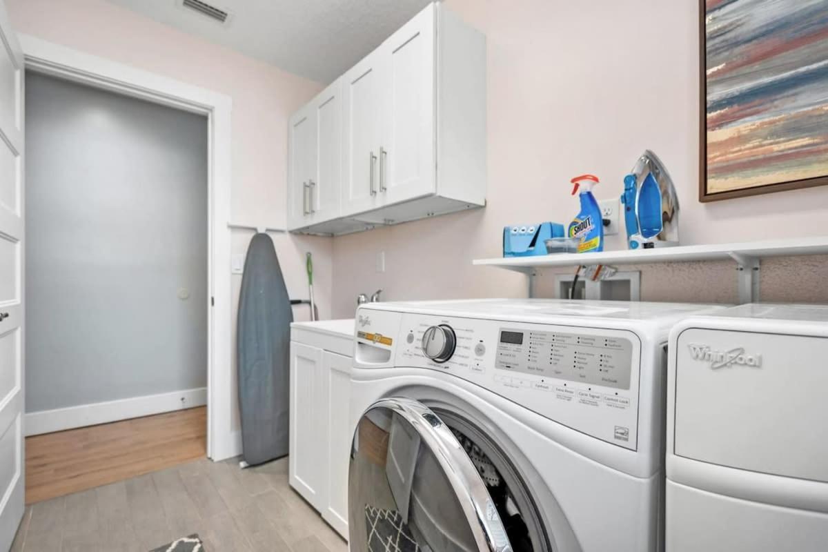 Paradise Packs A Punch! Beachside With Heated Pool, Outdoor Lounge, Steps From Access * St. Augustine