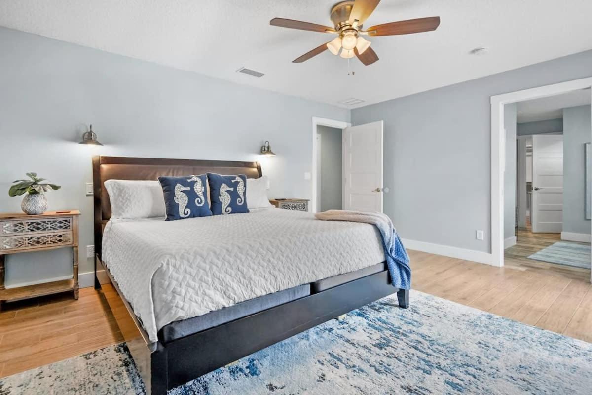 Paradise Packs A Punch! Beachside With Heated Pool, Outdoor Lounge, Steps From Access