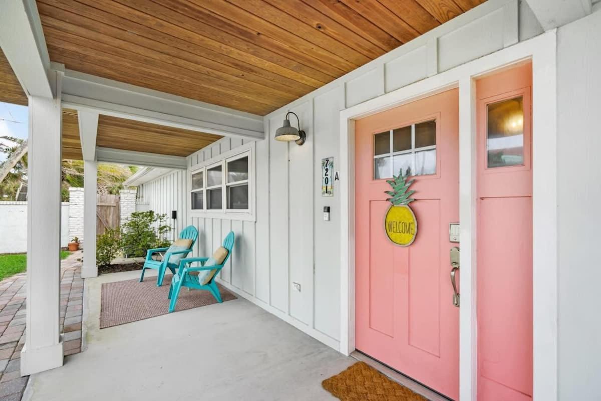 Paradise Packs A Punch! Beachside With Heated Pool, Outdoor Lounge, Steps From Access Holiday home *