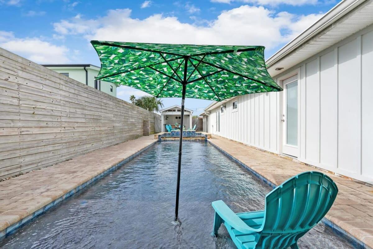 Paradise Packs A Punch! Beachside With Heated Pool, Outdoor Lounge, Steps From Access * St. Augustine