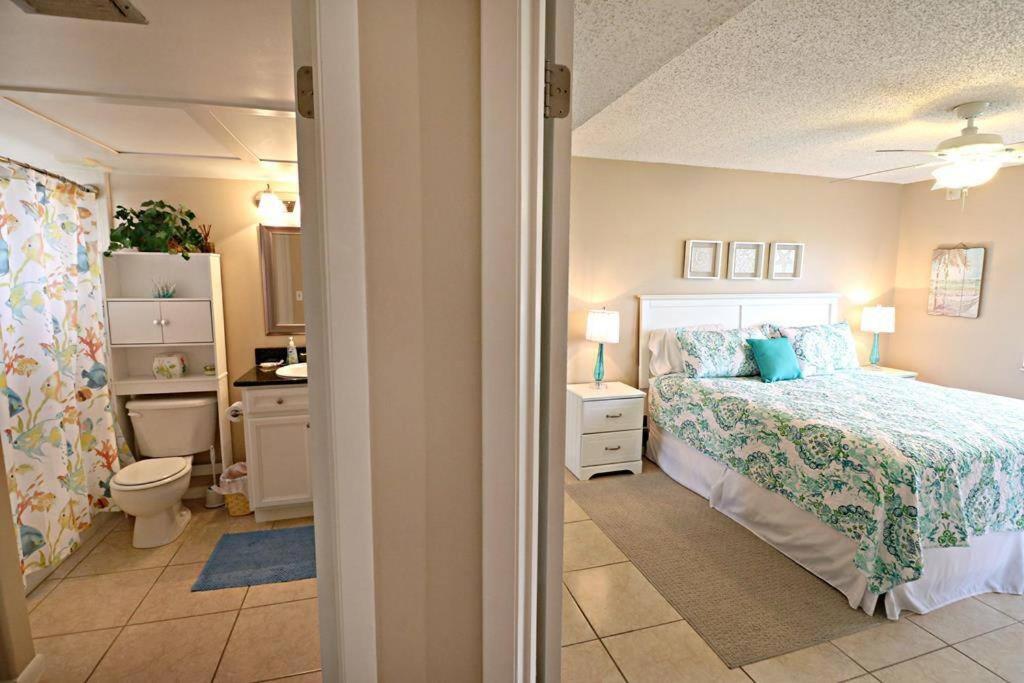 Apartment Side Complex B23 1 Bed 1 Bath W/heated Pool *