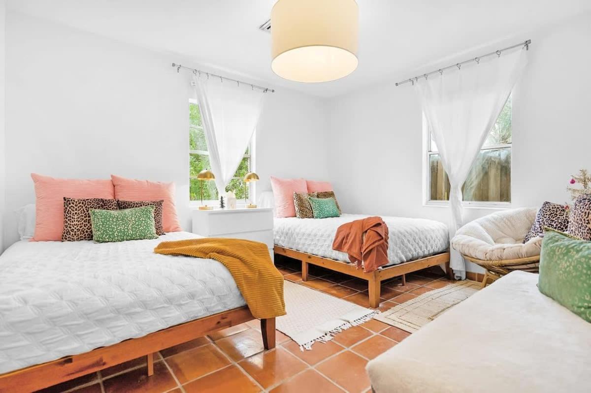 Holiday home Pink House Prime Location Walk To Downtown Dogs Ok St. Augustine