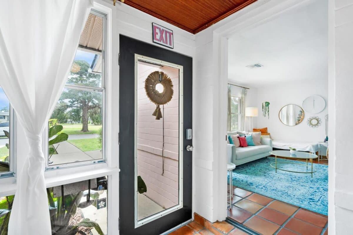 Holiday home Pink House Prime Location Walk To Downtown Dogs Ok