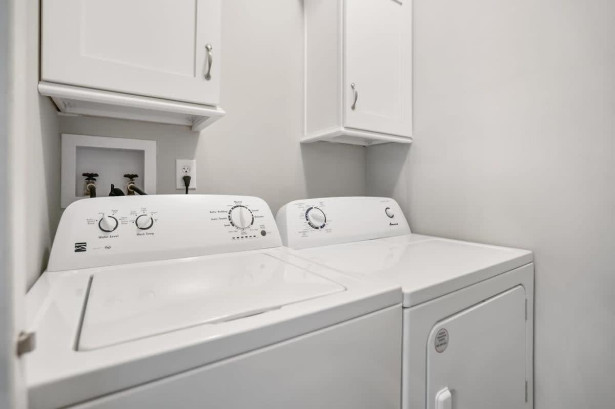 Canal Front Home! Walk To Beach, Porch, Fishing Saint Augustine