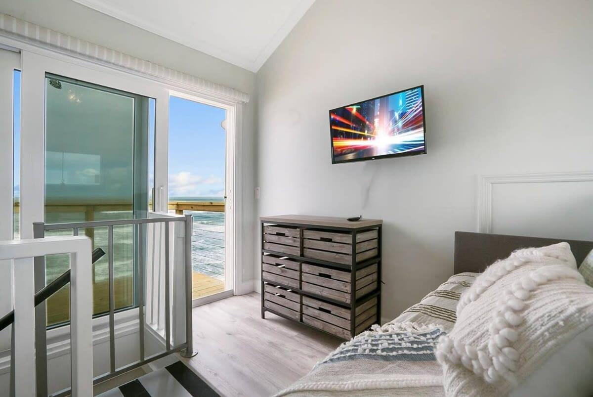 Spectacular Oceanfront! Blissful Balconies + Bbq *