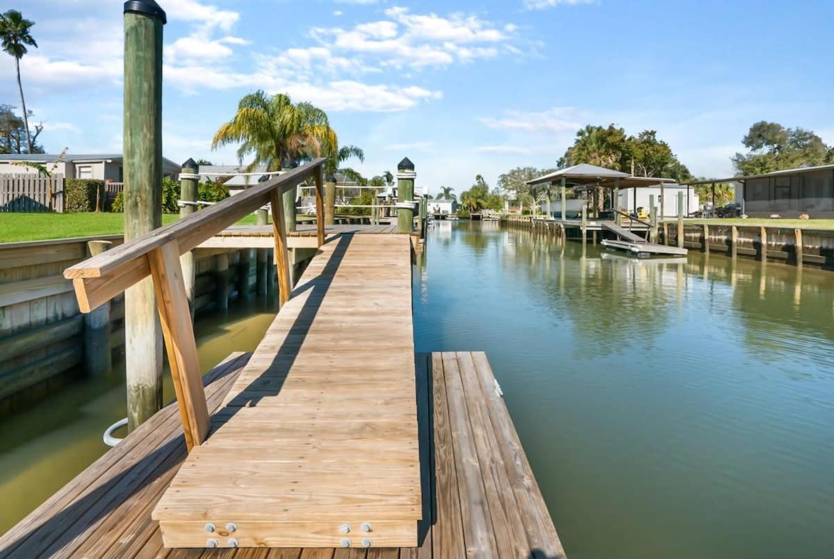 Canal Front Home! Walk To Beach, Porch, Fishing * St. Augustine