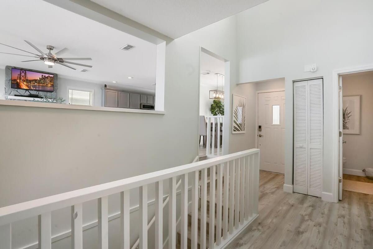 Spectacular Oceanfront! Blissful Balconies + Bbq Holiday home St. Augustine