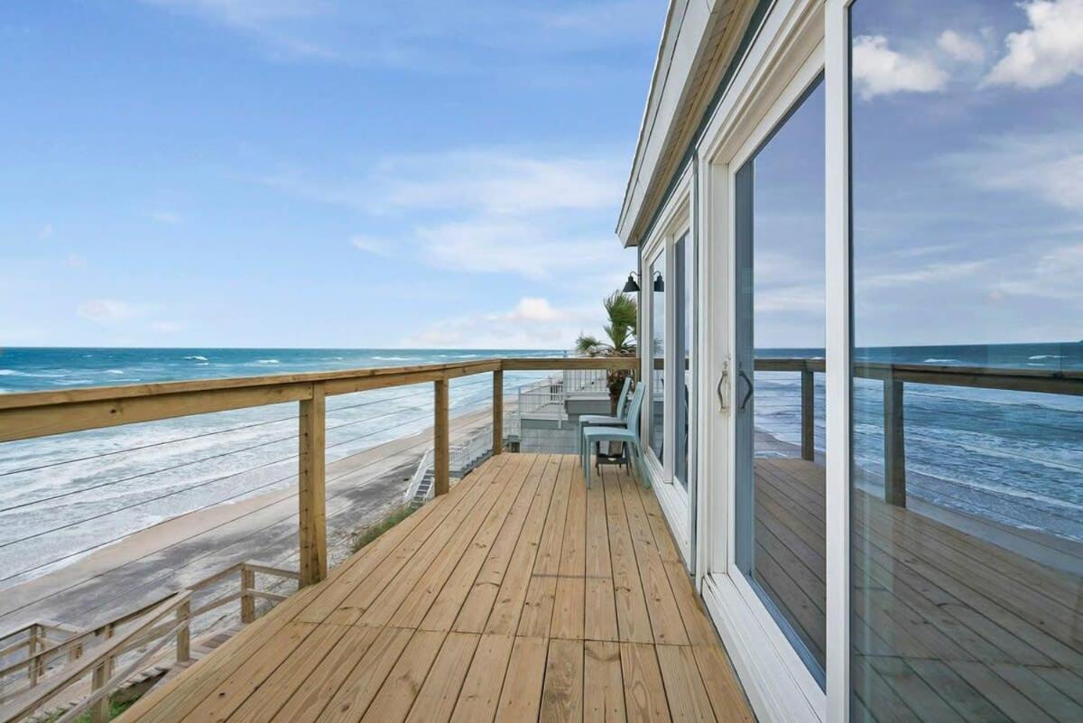 Spectacular Oceanfront! Blissful Balconies + Bbq Holiday home *