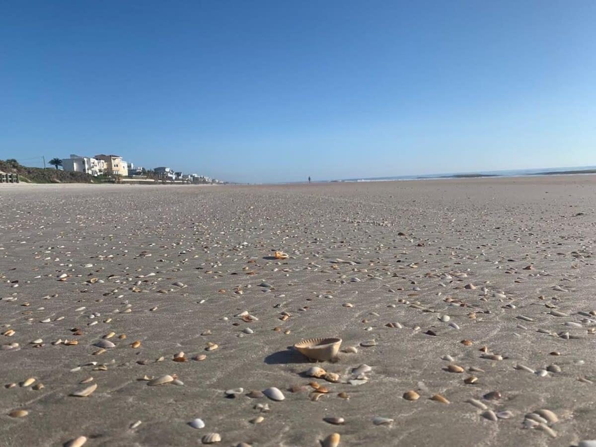 Spectacular Oceanfront! Blissful Balconies + Bbq *