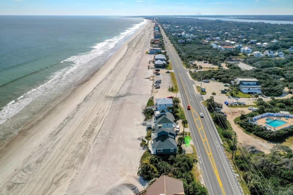 Spectacular Oceanfront! Blissful Balconies + Bbq Holiday home *