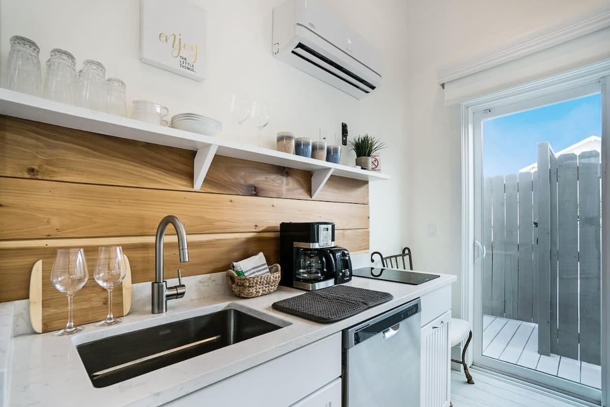 Mod - 100 Steps To The Beach, Pets Ok, Private Deck! * St. Augustine