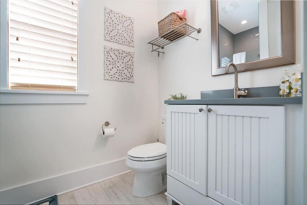 Mod - 100 Steps To The Beach, Pets Ok, Private Deck! St. Augustine