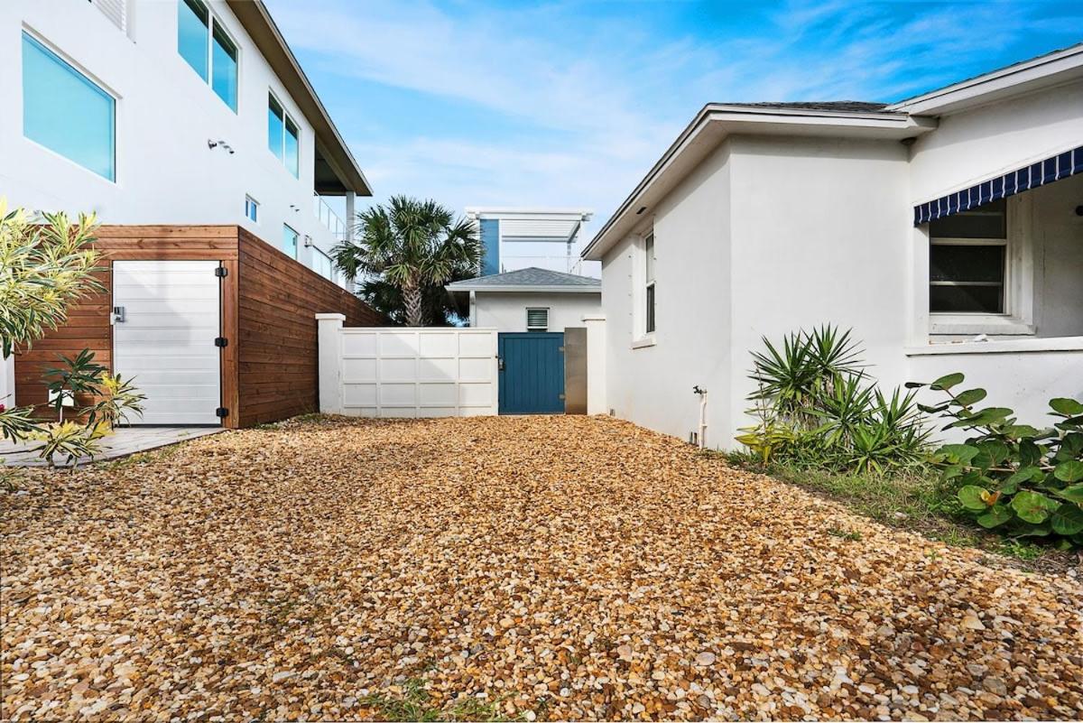 Mod - 100 Steps To The Beach, Pets Ok, Private Deck! St. Augustine