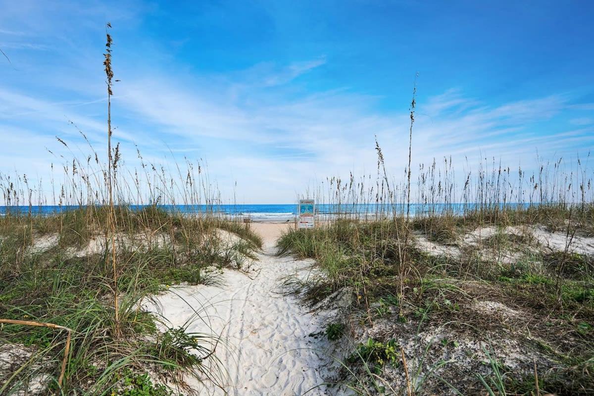 Holiday home Mod - 100 Steps To The Beach, Pets Ok, Private Deck! *