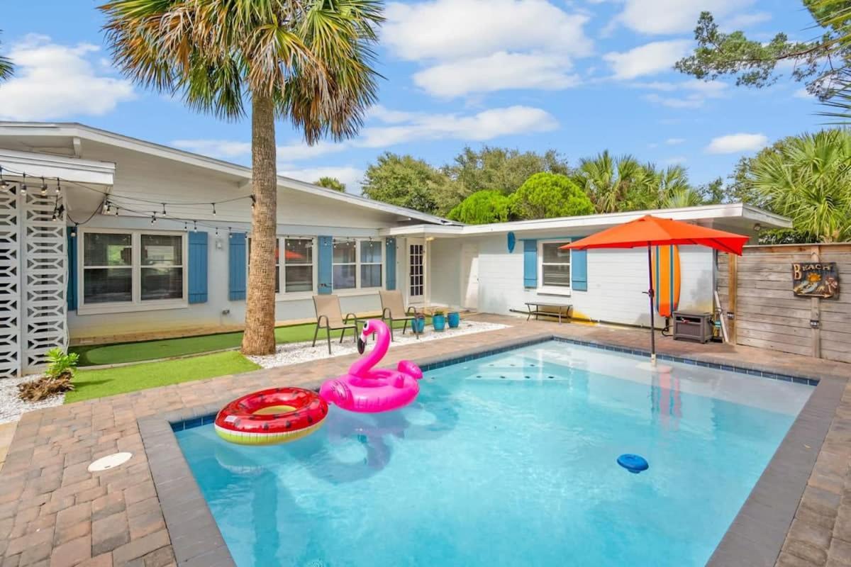 Heated Pool By The Sea Mini Golf Dogs Ok