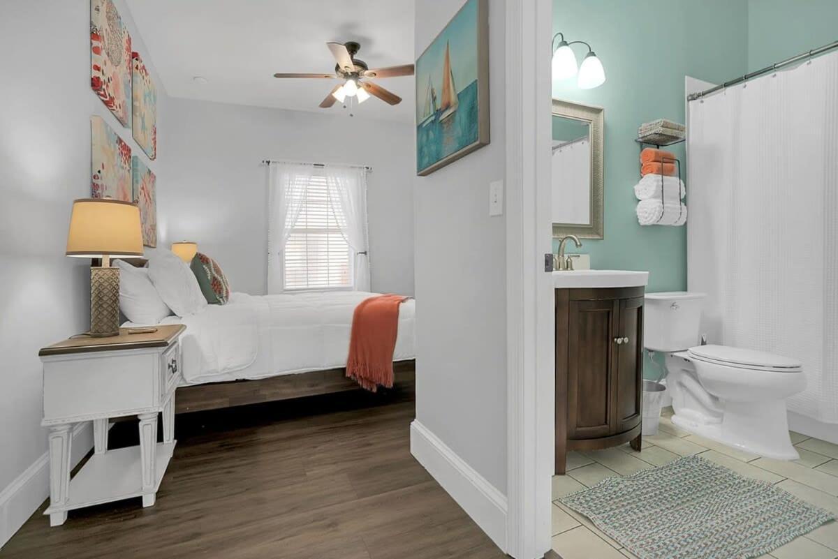 Holiday home Charming W Pool, Walkable To Downtown