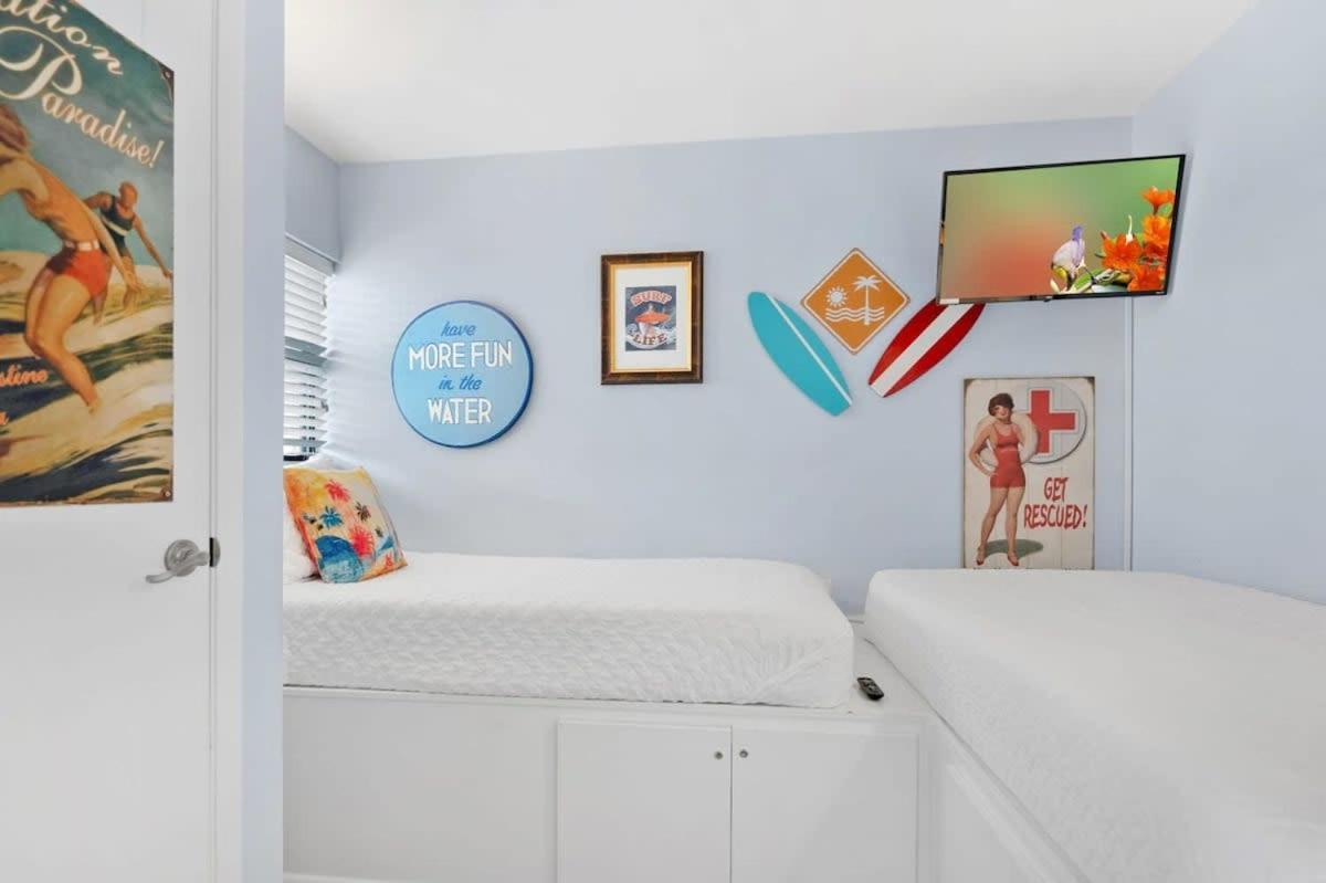 Stunning Ocean Views, Huge Patio, Heated Pool And Amenities! Holiday home St. Augustine