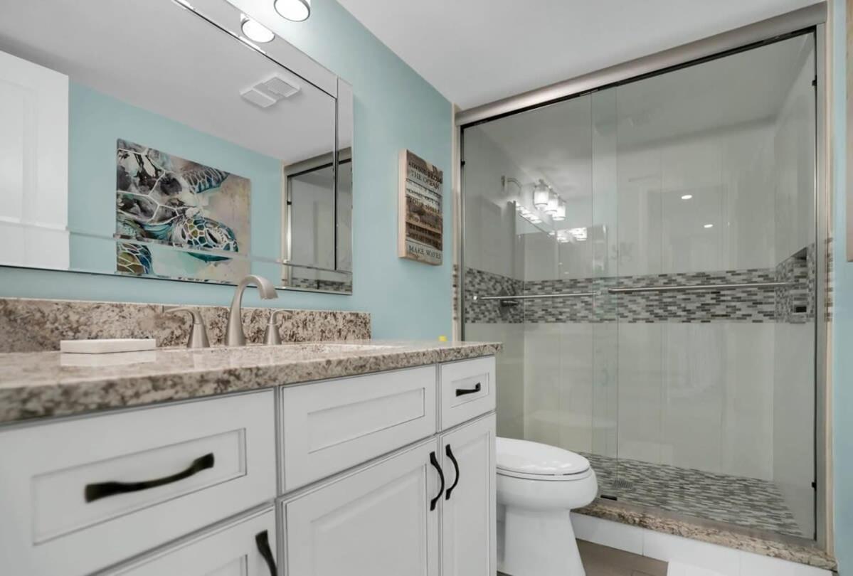 Upscale Oceanfront With Panoramic Views And Pool Holiday home *