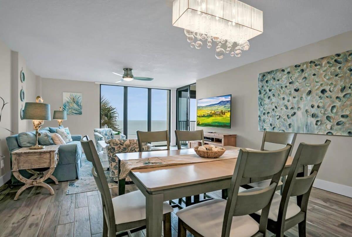 Holiday home Upscale Oceanfront With Panoramic Views And Pool