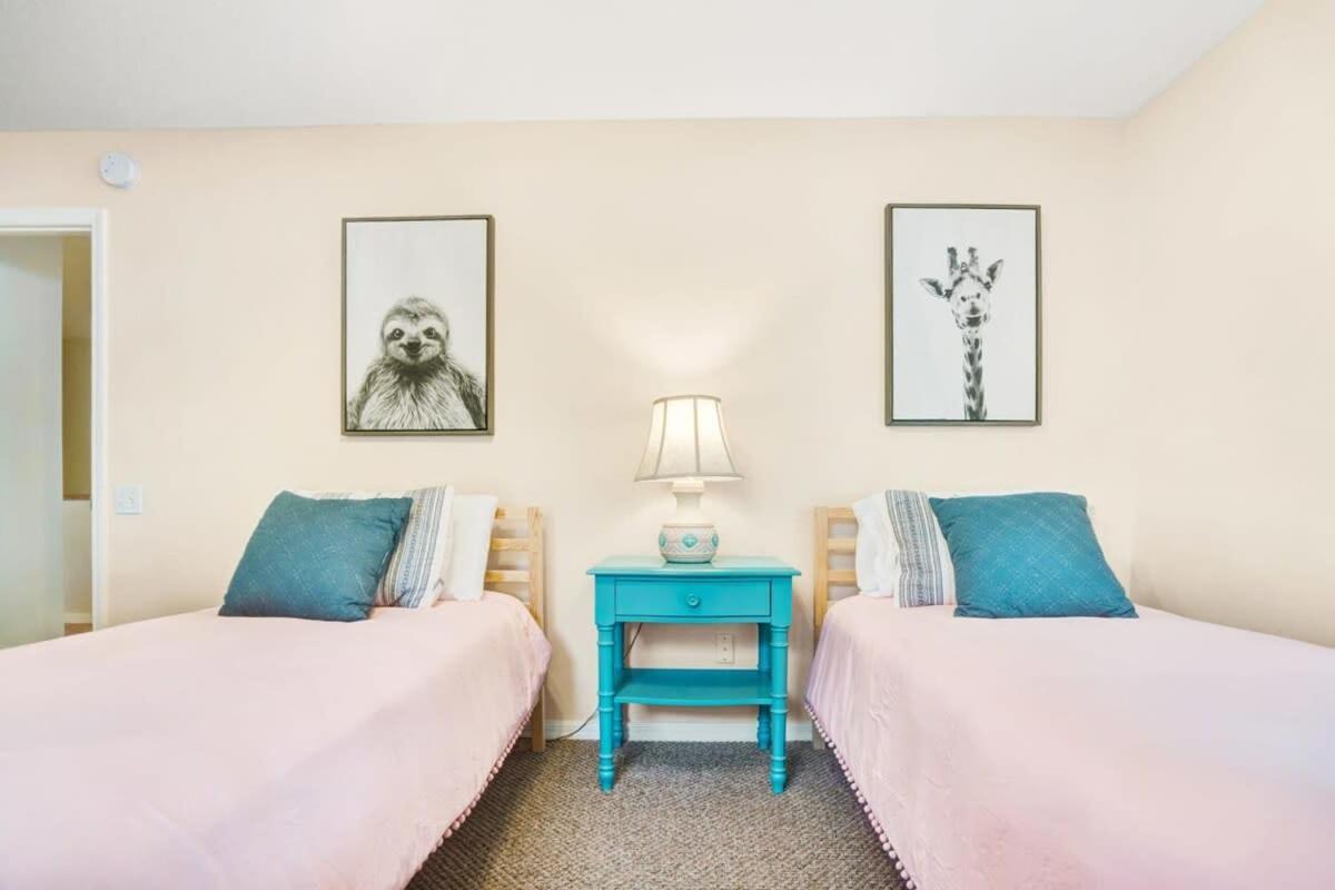 1 Block From St Aug Beach And A Street, Boho Apt With Tropical Vibes, Patio, 3 Parking Spots St. Augustine