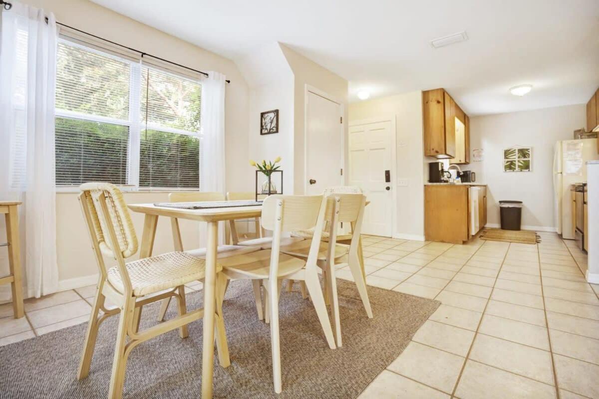 Apartment 1 Block From St Aug Beach And A Street, Boho Apt With Tropical Vibes, Patio, 3 Parking Spots