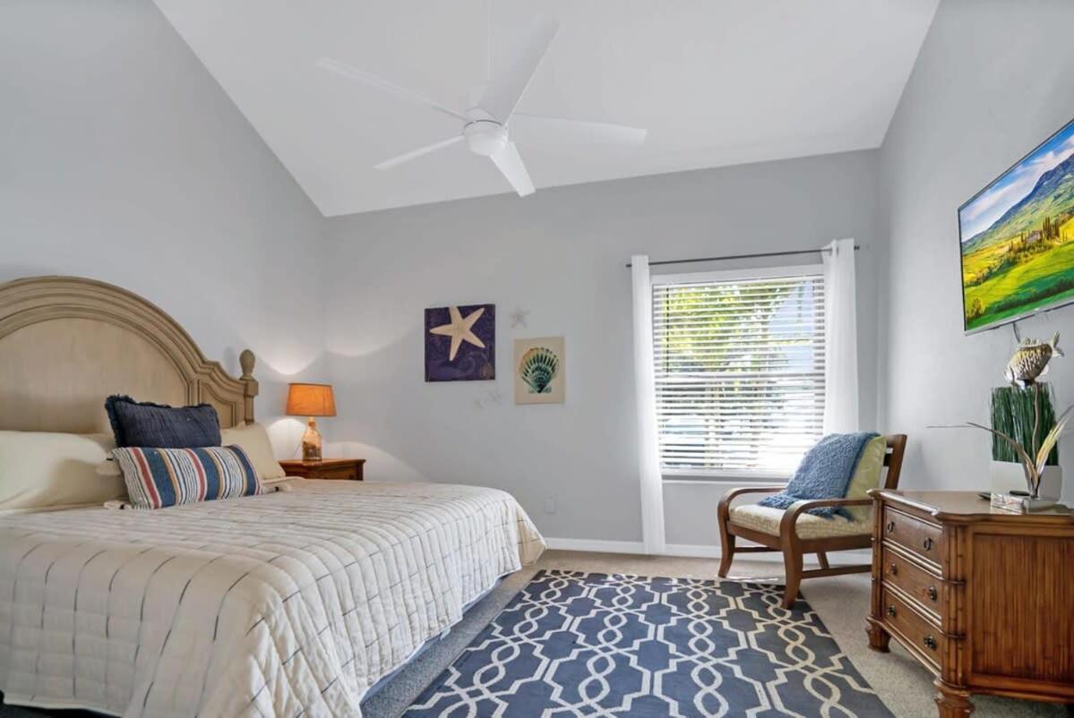 Sapphire Skies! Sweet Beach Steps From The Sand And Surf * St. Augustine