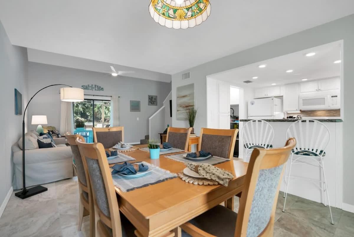 Apartment Sapphire Skies! Sweet Beach Steps From The Sand And Surf St. Augustine