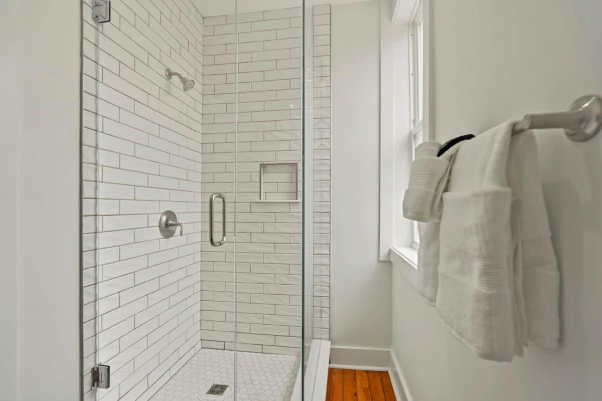 Remodeled Historic 1800s Carriage House, The Castle Garden, Colonial Modern Mansion * St. Augustine