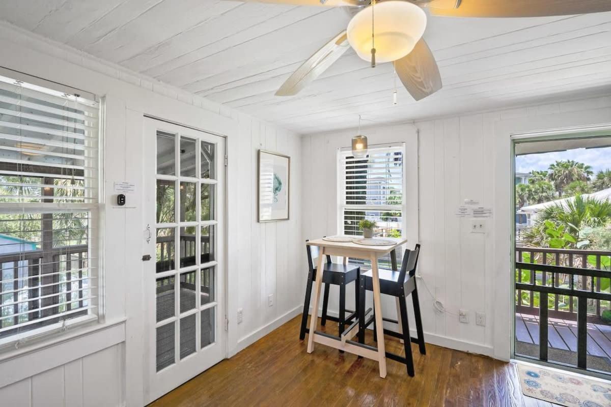 Marvelous Mermaid Bungalow, Dog-friendly Upstairs In Prime Vilano Apartment *