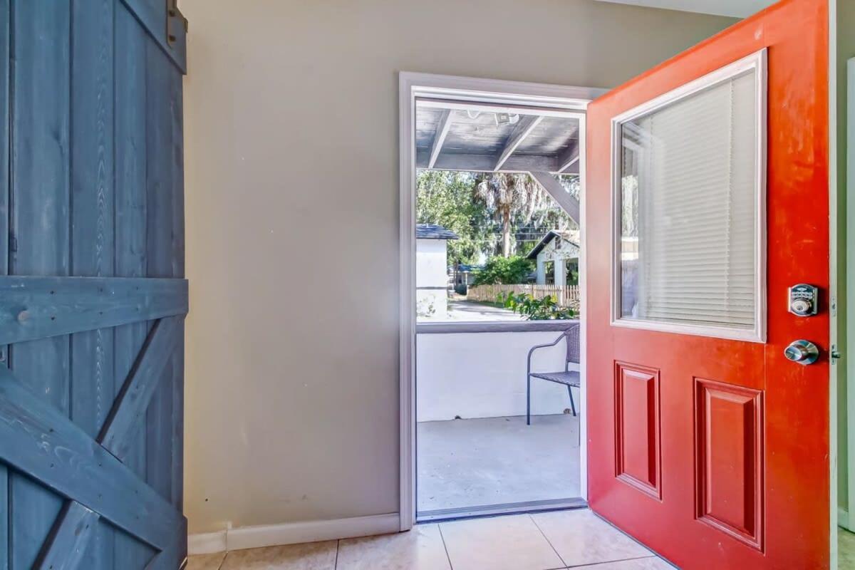 The Peachy Pearl, Private Uptown Apartment, Dog Friendly