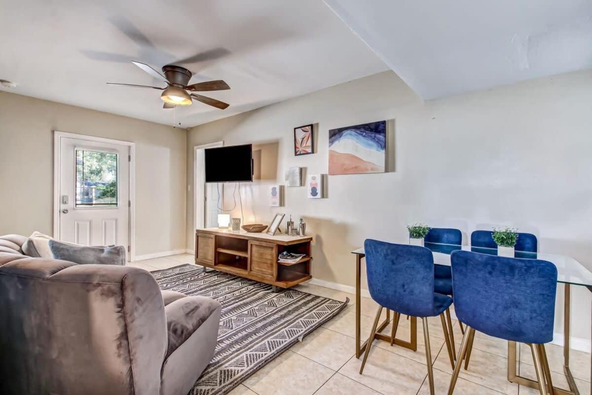 The Peachy Pearl, Private Uptown Apartment, Dog Friendly St. Augustine
