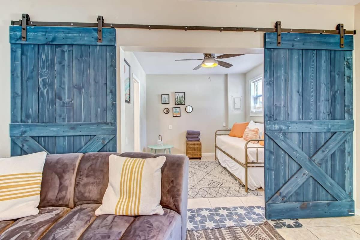 The Peachy Pearl, Private Uptown Apartment, Dog Friendly St. Augustine