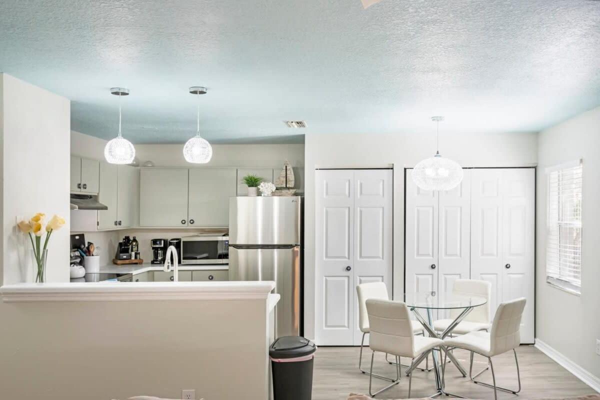 Uptown Gem The Castaway Cottage, Dog Friendly! * St. Augustine