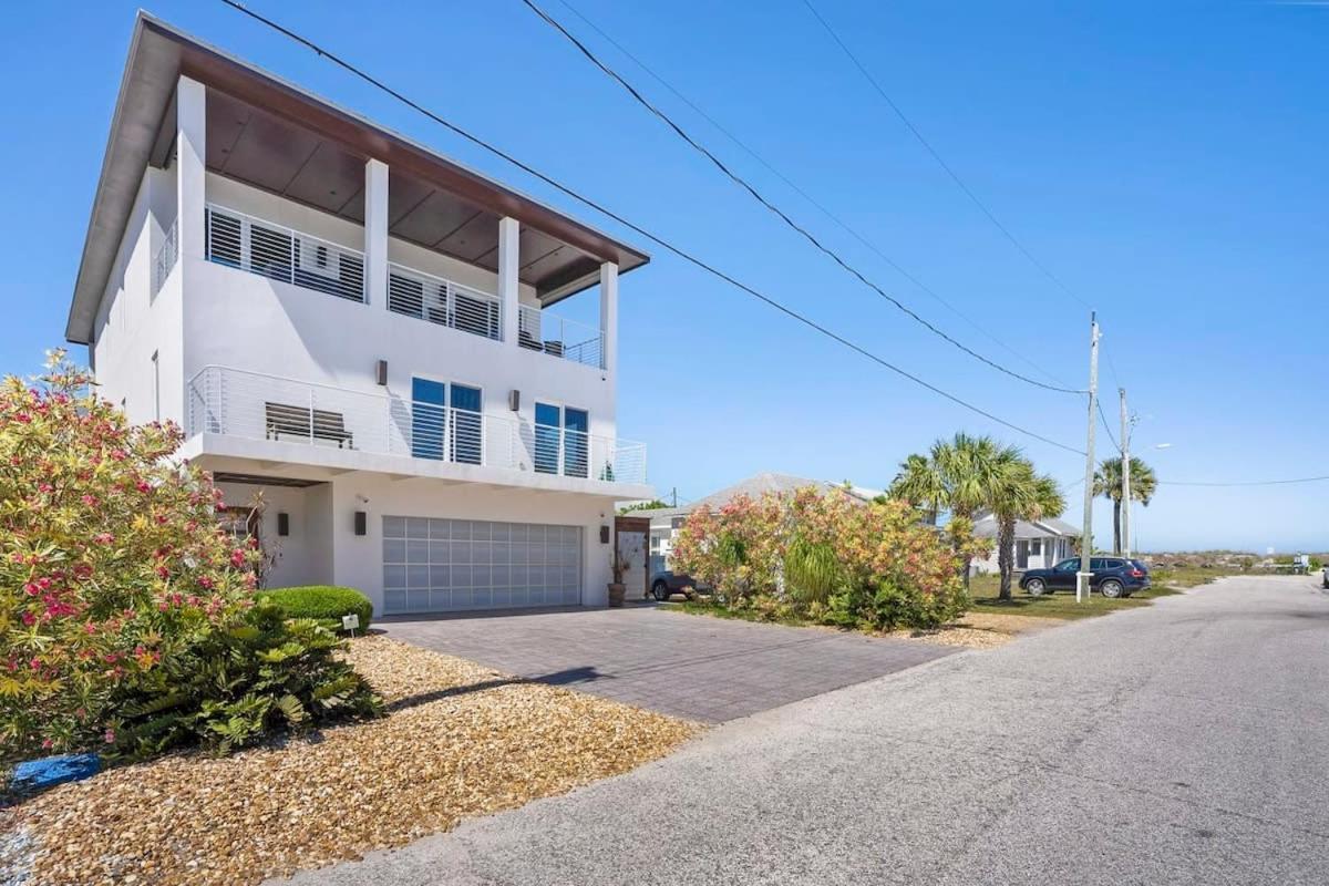 Ocean Views Sunrises And Sunsets Sparkling Pool And Steps To